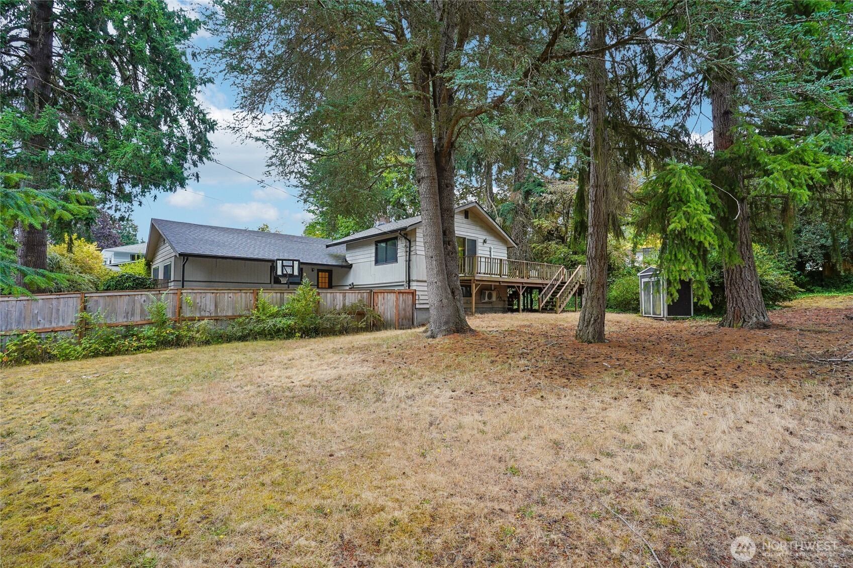 4223 Robin Road West University Place, WA 98466 - Photo 34 of 39 Gallery Image 34