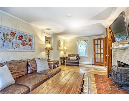 43 Greenacre Road Westwood, MA 02090 - Photo 3 of 20 Gallery Image 3
