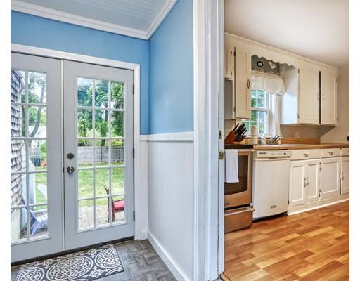43 Greenacre Road Westwood, MA 02090 - Photo 7 of 20 Gallery Image 7