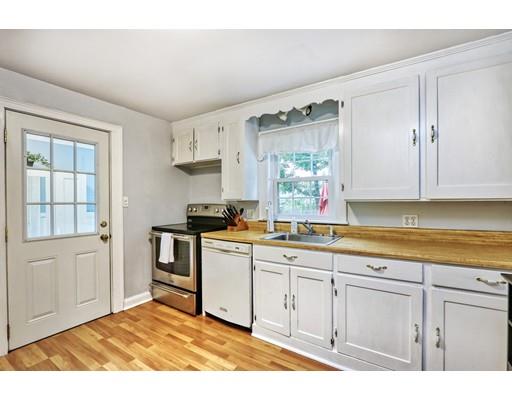 43 Greenacre Road Westwood, MA 02090 - Photo 8 of 20 Gallery Image 8