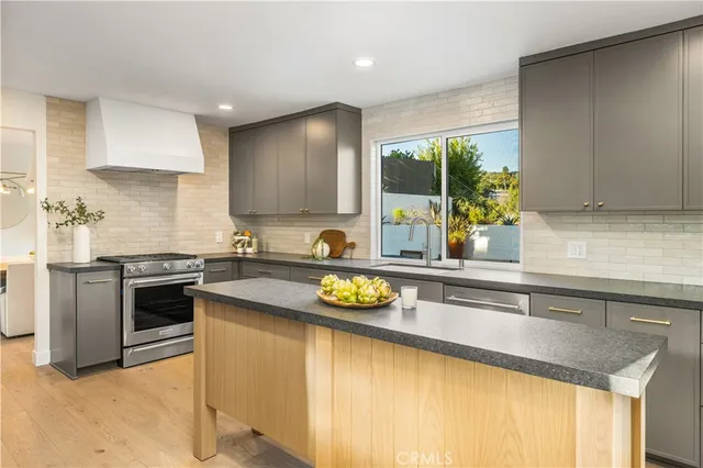 $2,488,000 | 26633 Academy Drive, Palos Verdes Peninsula, CA 90274