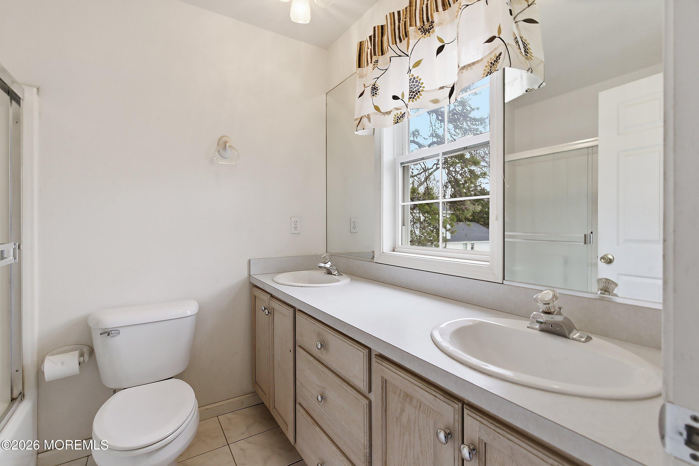 579 Harbor Road Brick, NJ 08724 - Photo 33 of 84 Primary full bath