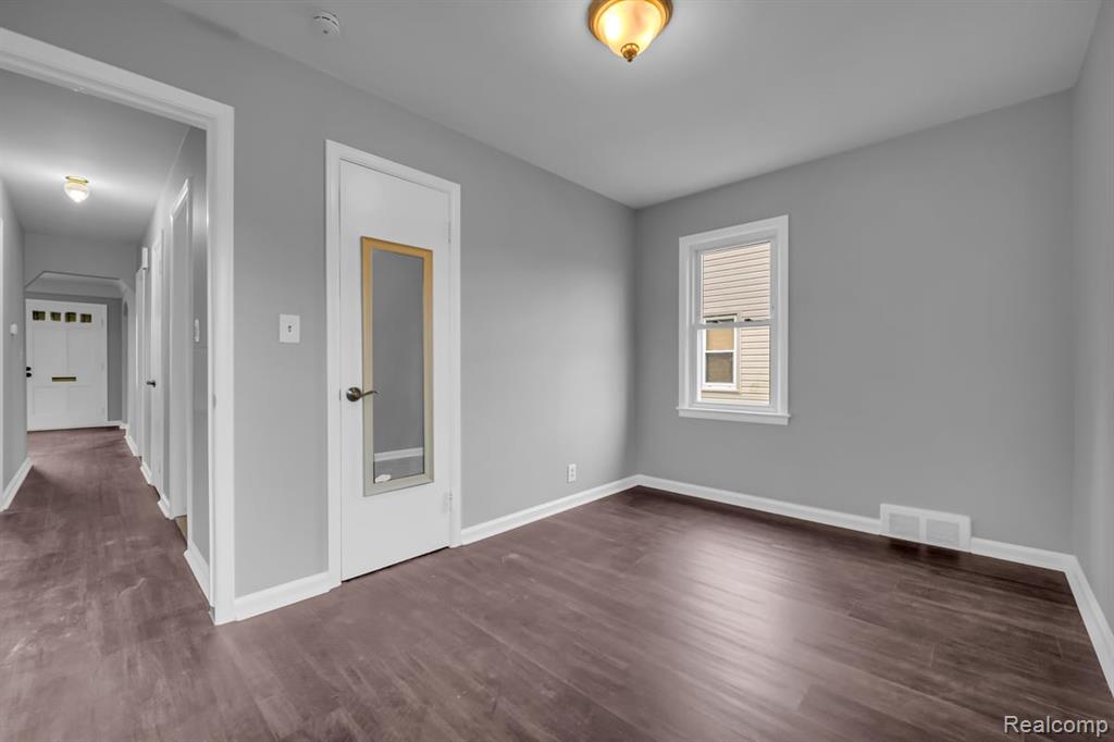 3752 Katherine Street Dearborn, MI 48124 - Photo 12 of 23