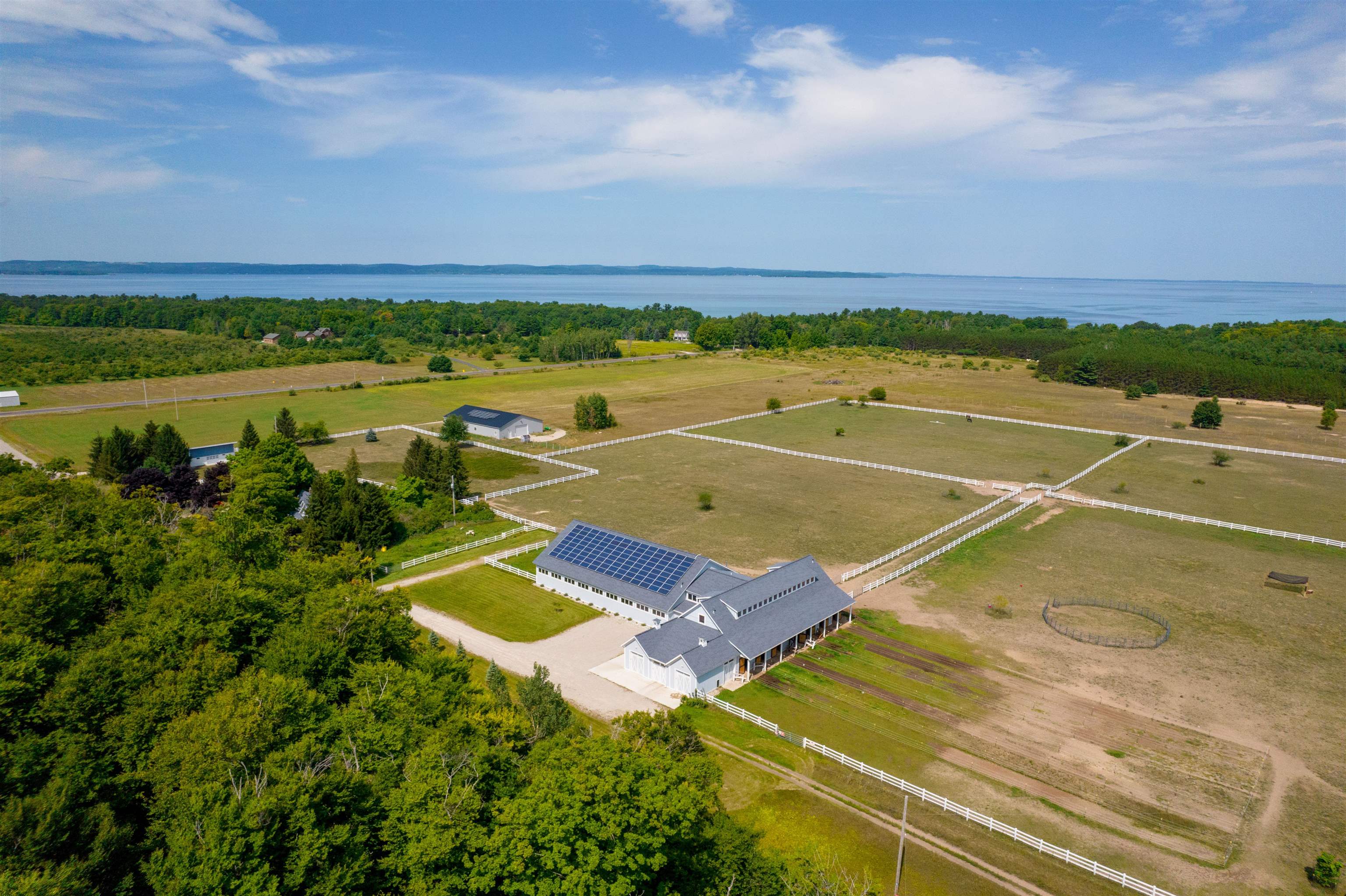 3619 Tompkins Road Traverse City, MI 49686 - Photo 6 of 68