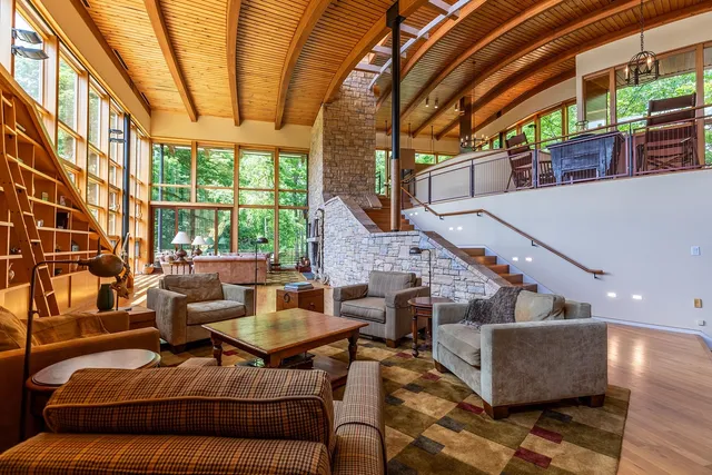 $4,999,000 | 454 Mountain Road, Stratton, VT 05360