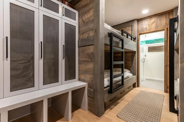 $4,999,000 | 454 Mountain Road, Stratton, VT 05360