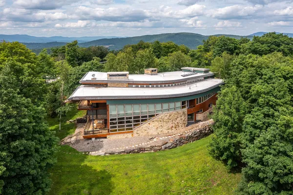 $4,999,000 | 454 Mountain Road, Stratton, VT 05360