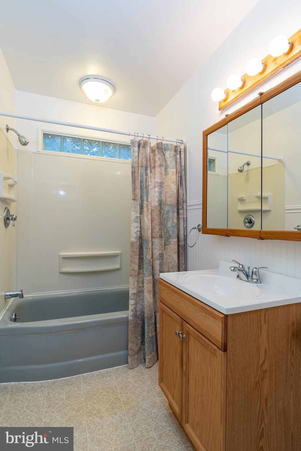 611 Capri Road Lancaster, PA 17603 - Photo 14 of 26 Gallery Image 14