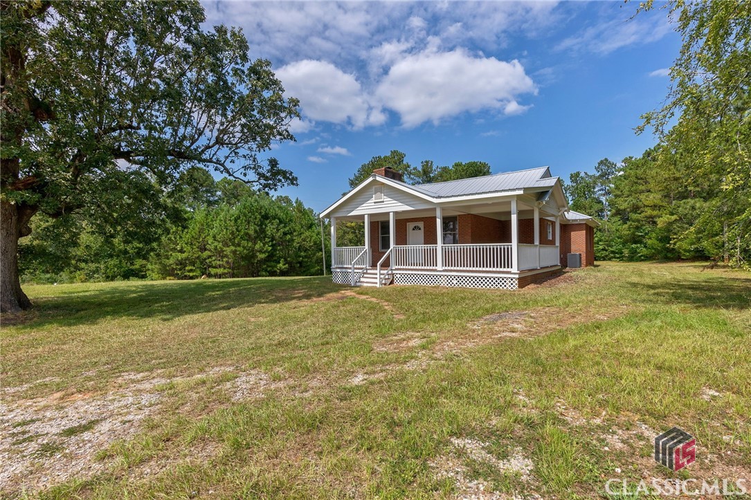 1882 Hulmes Chapel Road Elberton, GA 30635 - Photo 4 of 46 Gallery Image 4