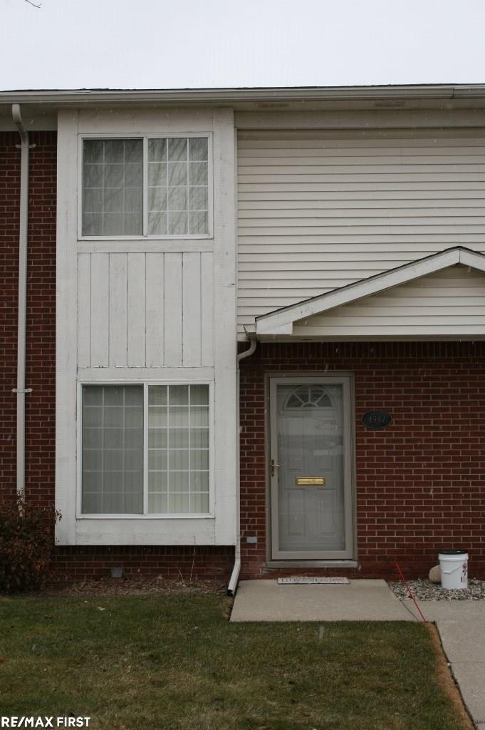 4947 Crooks Road Royal Oak, MI 48073 - Photo 3 of 17 31338764-2.JPG