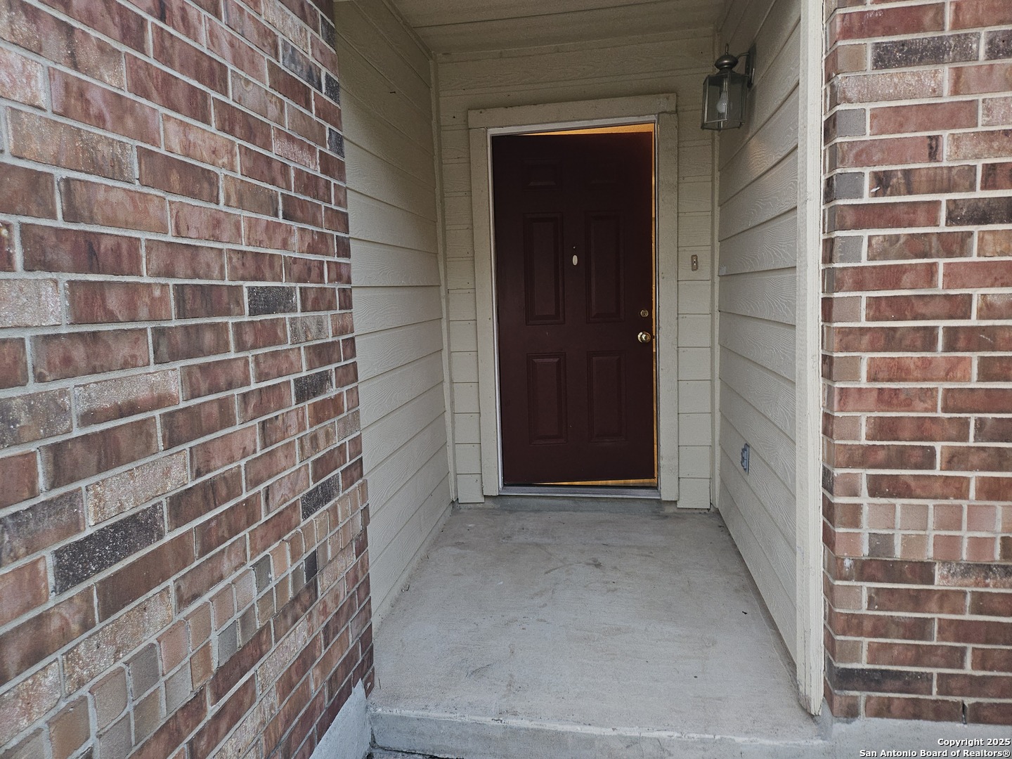 8911 Laguna Rio San Antonio, TX 78251 - Photo 2 of 28