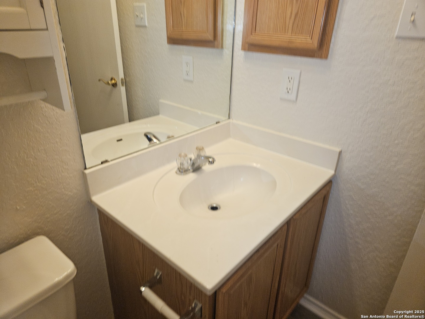 8911 Laguna Rio San Antonio, TX 78251 - Photo 25 of 28