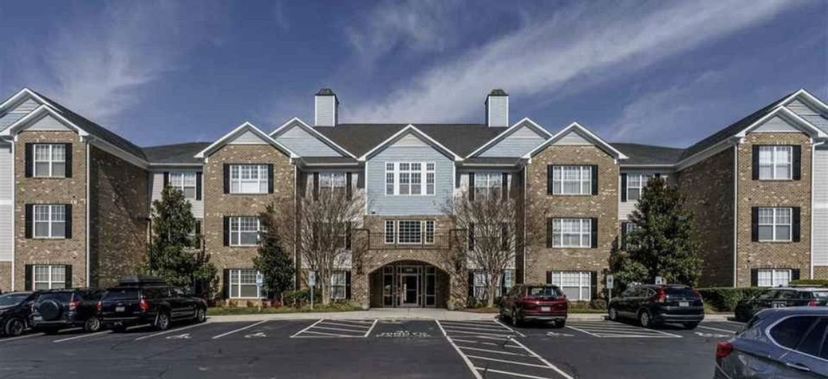 3810 Lunceston Way, Unit 101 Raleigh, NC 27613 - Photo 3 of 23 Photo 3
