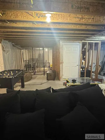 $1,950 | 945 Summer Court, Idaho Falls, ID 83404