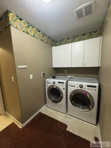 $1,950 | 945 Summer Court, Idaho Falls, ID 83404