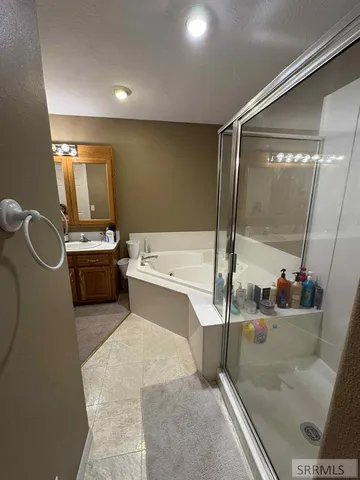 $1,950 | 945 Summer Court, Idaho Falls, ID 83404