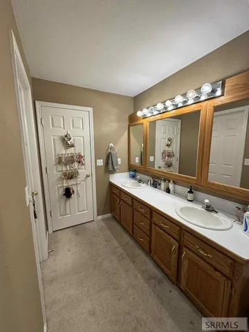 $1,950 | 945 Summer Court, Idaho Falls, ID 83404