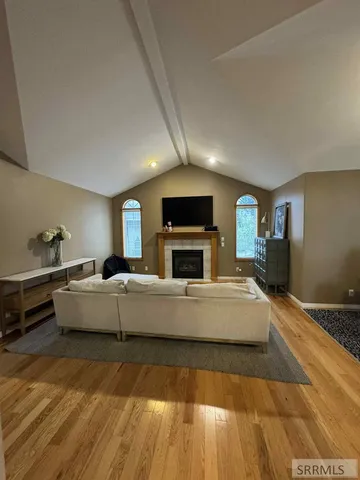 $1,950 | 945 Summer Court, Idaho Falls, ID 83404