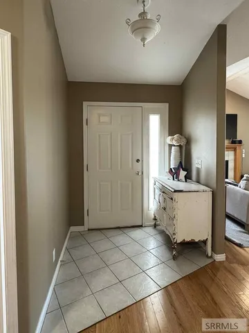 $1,950 | 945 Summer Court, Idaho Falls, ID 83404