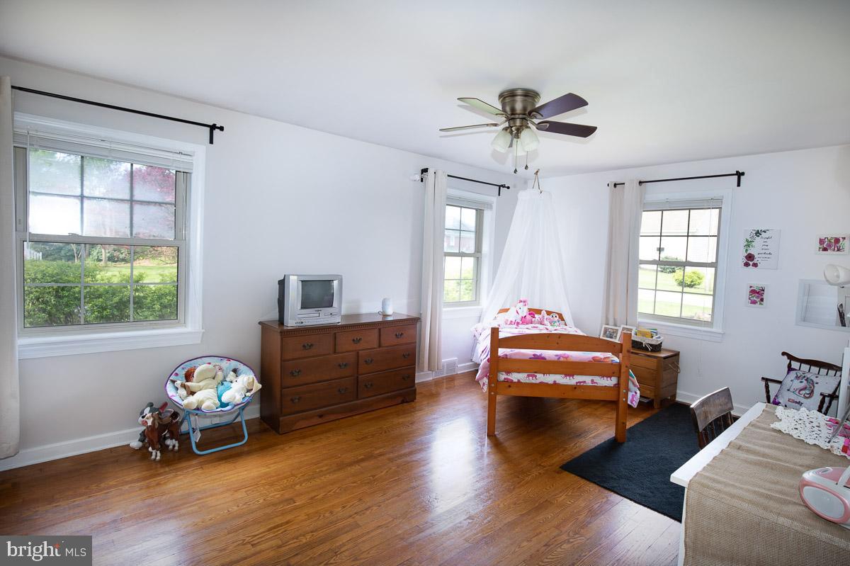 266 Reynolds Mill Road York, PA 17403 - Photo 15 of 31 Gallery Image 15