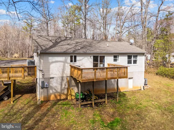 $398,500 | 12660 Hazel River Road, Rixeyville, VA 22737