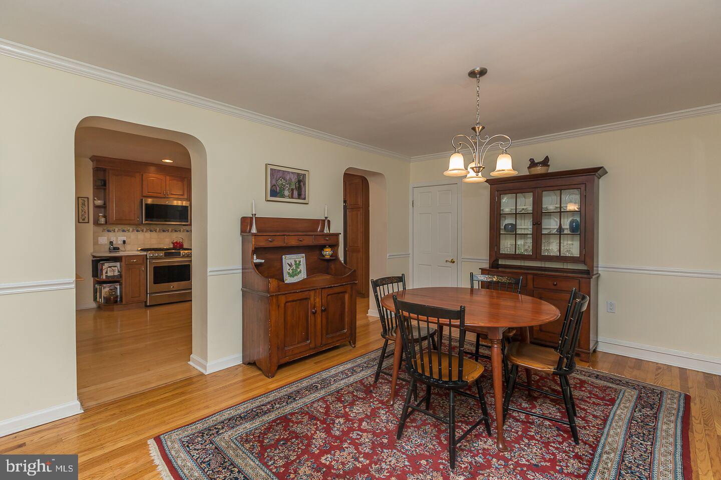 146 Ridgefield Road Newtown Square, PA 19073 - Photo 12 of 38 Dining room