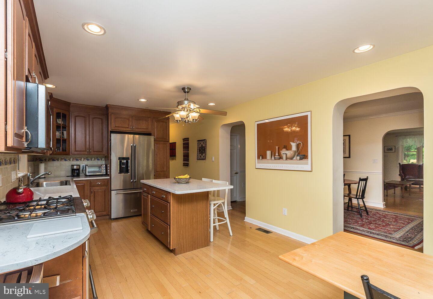 146 Ridgefield Road Newtown Square, PA 19073 - Photo 15 of 38 Kitchen with new quartz counters, new appliances