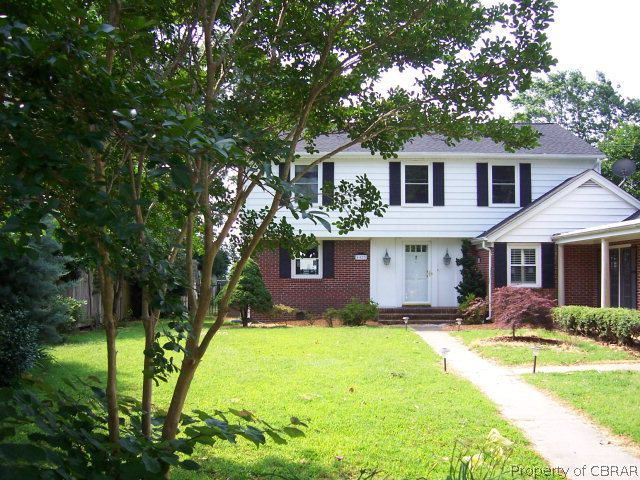 1425 Laurens Road Gloucester Point, VA 23062 - Photo 4 of 25