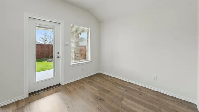 $328,990 | 4617 Enclave Drive, Sanger, TX 76266