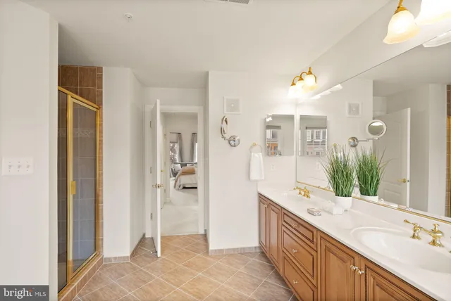 $1,185,000 | 7721 Spoleto Lane, Unit 9, McLean, VA 22102