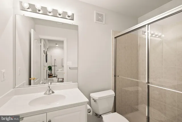 $1,185,000 | 7721 Spoleto Lane, Unit 9, McLean, VA 22102