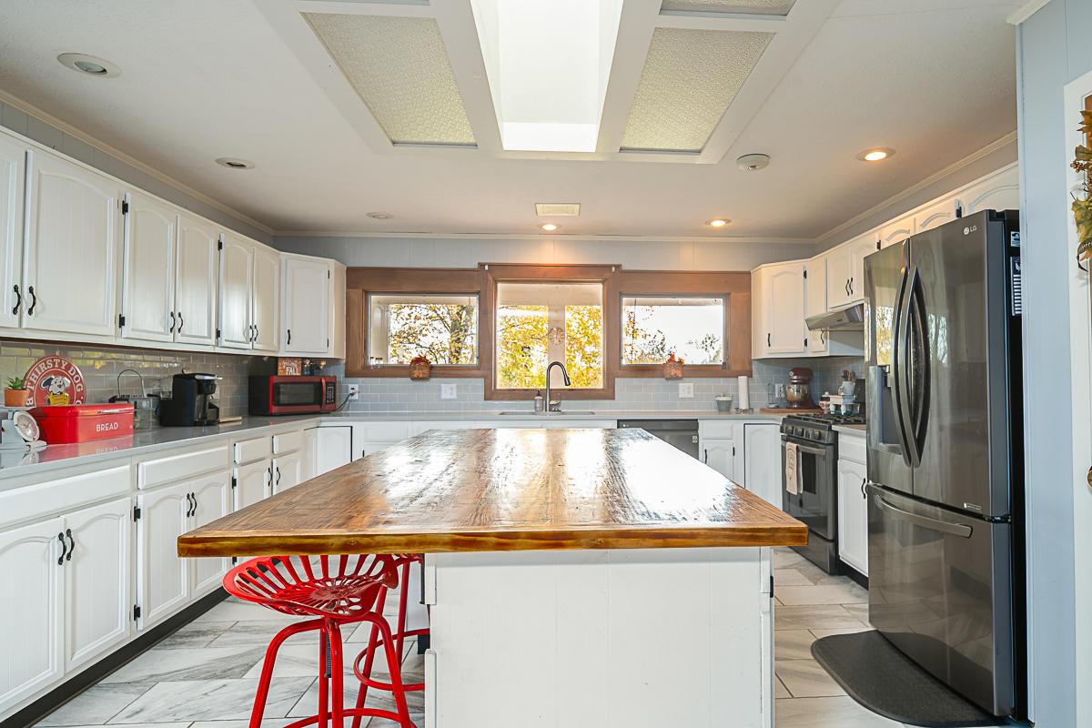 30400 Jug Run Road Frazeysburg, OH 43822 - Photo 8 of 53