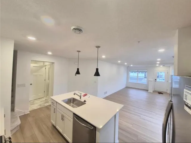 $2,595 | 14930 Archdale Lane, Rosemount, MN 55068