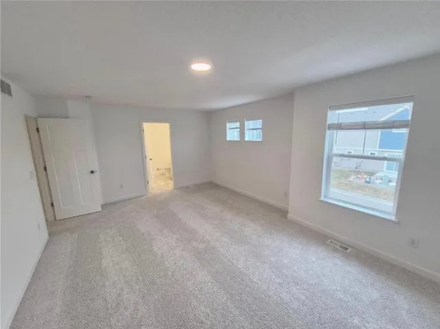 $2,595 | 14930 Archdale Lane, Rosemount, MN 55068