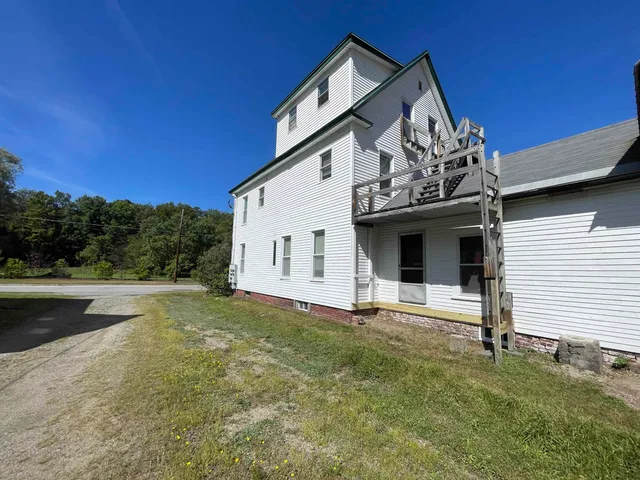 $279,000 | 8 Williams Street, Lancaster, NH 03584