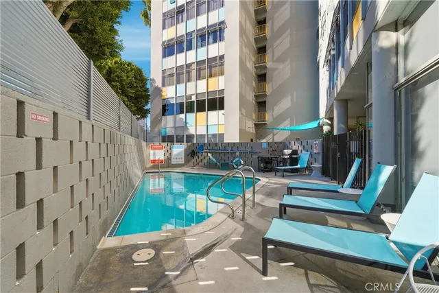 $399,000 | 100 Atlantic Avenue, Unit 1116, Long Beach, CA 90802