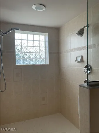 $2,400 | 3920 Southeast 2nd Place, Cape Coral, FL 33904
