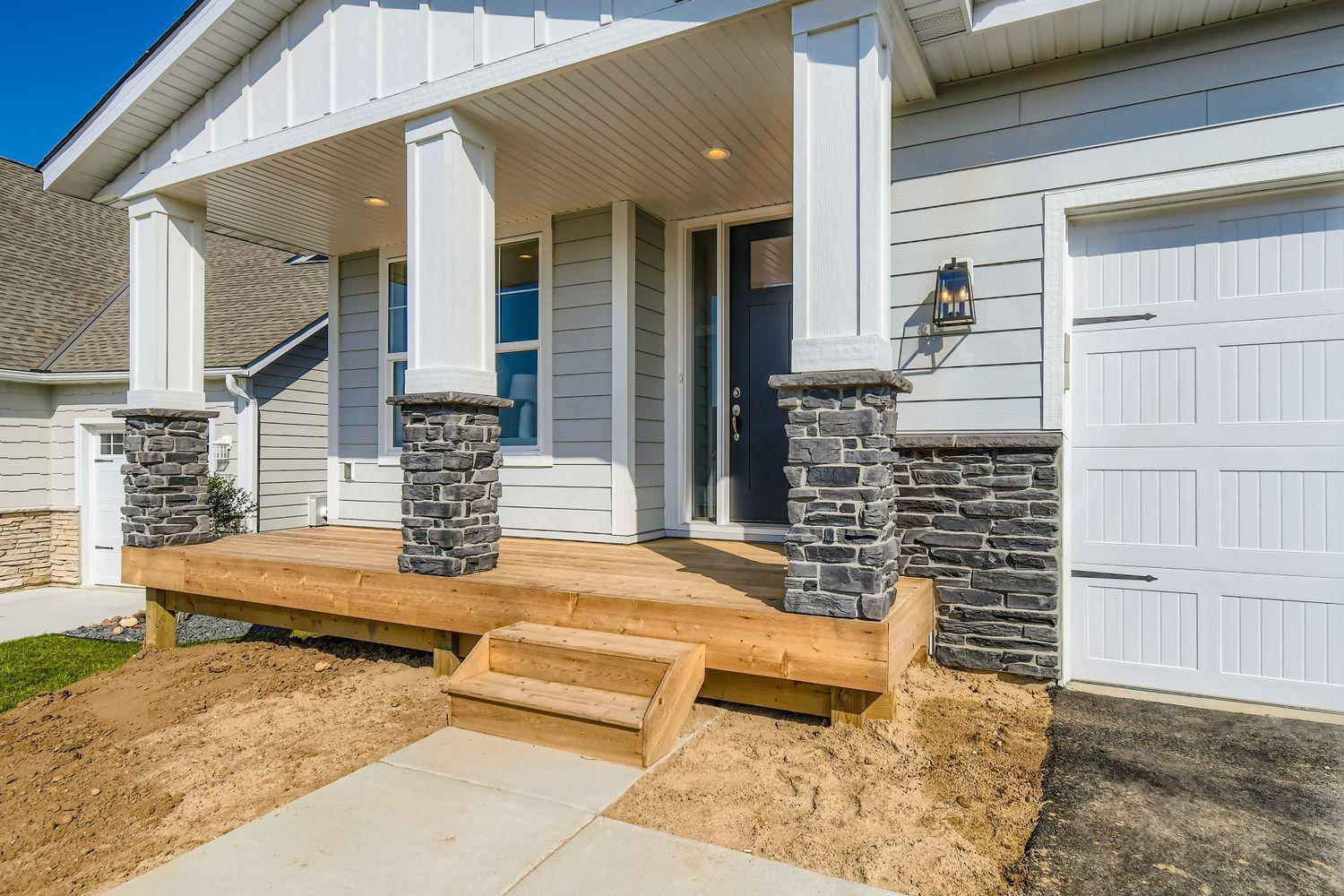 7275 Agate Trail Inver Grove Heights, MN 55077 - Photo 2 of 27