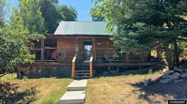 $199,000 | 823 Fremont Street, Thermopolis, WY 82443