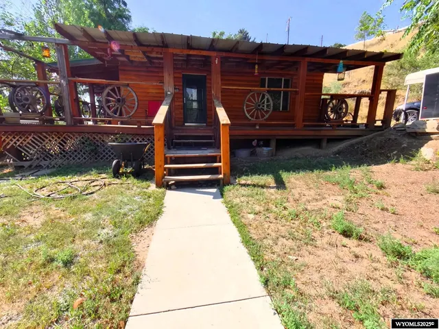 $199,000 | 823 Fremont Street, Thermopolis, WY 82443