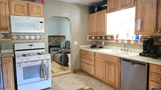 $199,000 | 823 Fremont Street, Thermopolis, WY 82443