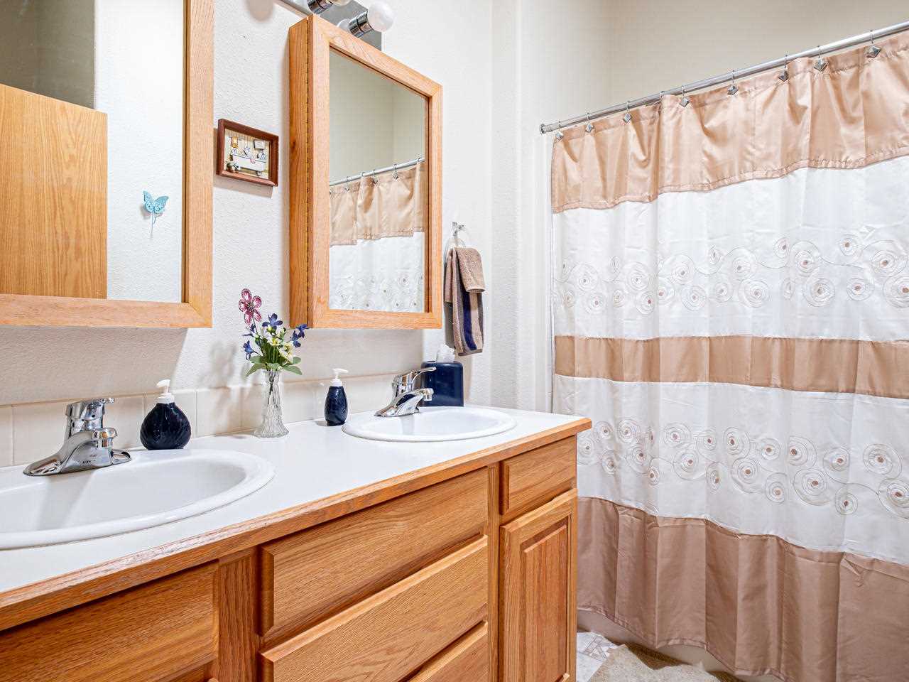 32012 North Cedar Road Deer Park, WA 99006 - Photo 14 of 20 Gallery Image 14