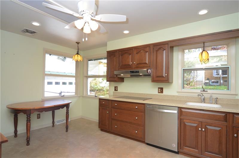 103 Park Road Carnegie, PA 15106 - Photo 14 of 23 Gallery Image 14