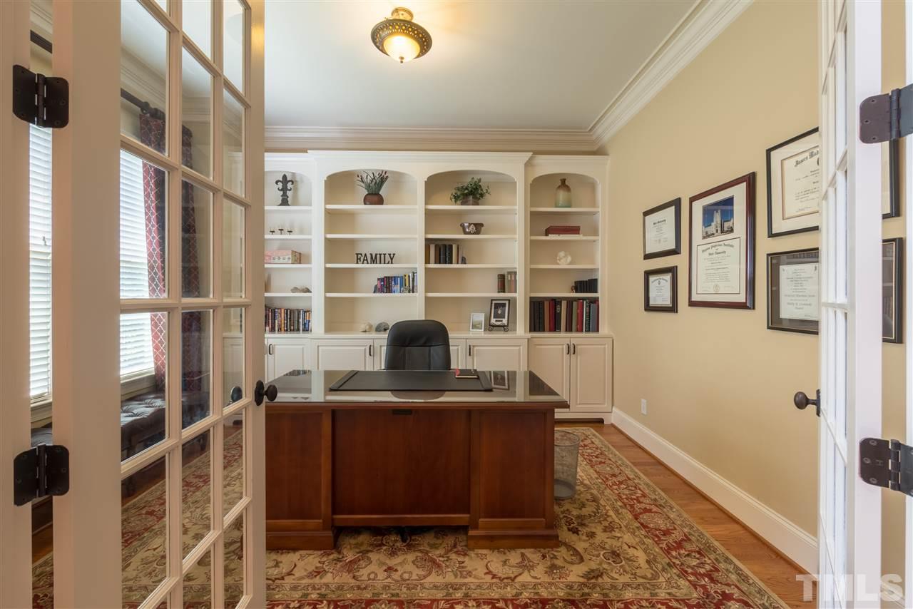1804 Silver Mist Court Raleigh, NC 27613 - Photo 3 of 25