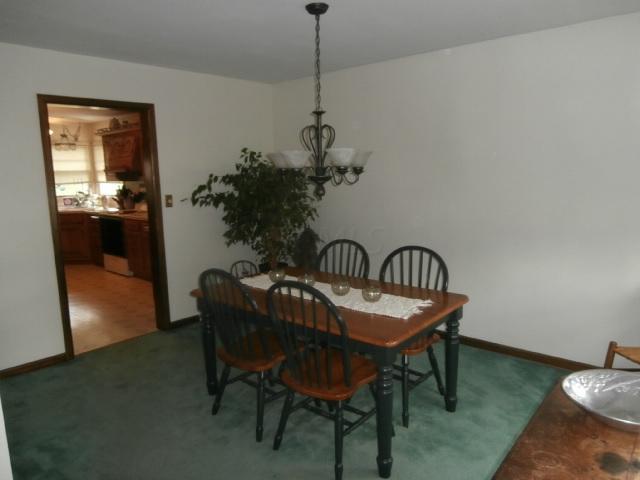 204 North Edgewood Road Mount Vernon, OH 43050 - Photo 10 of 48