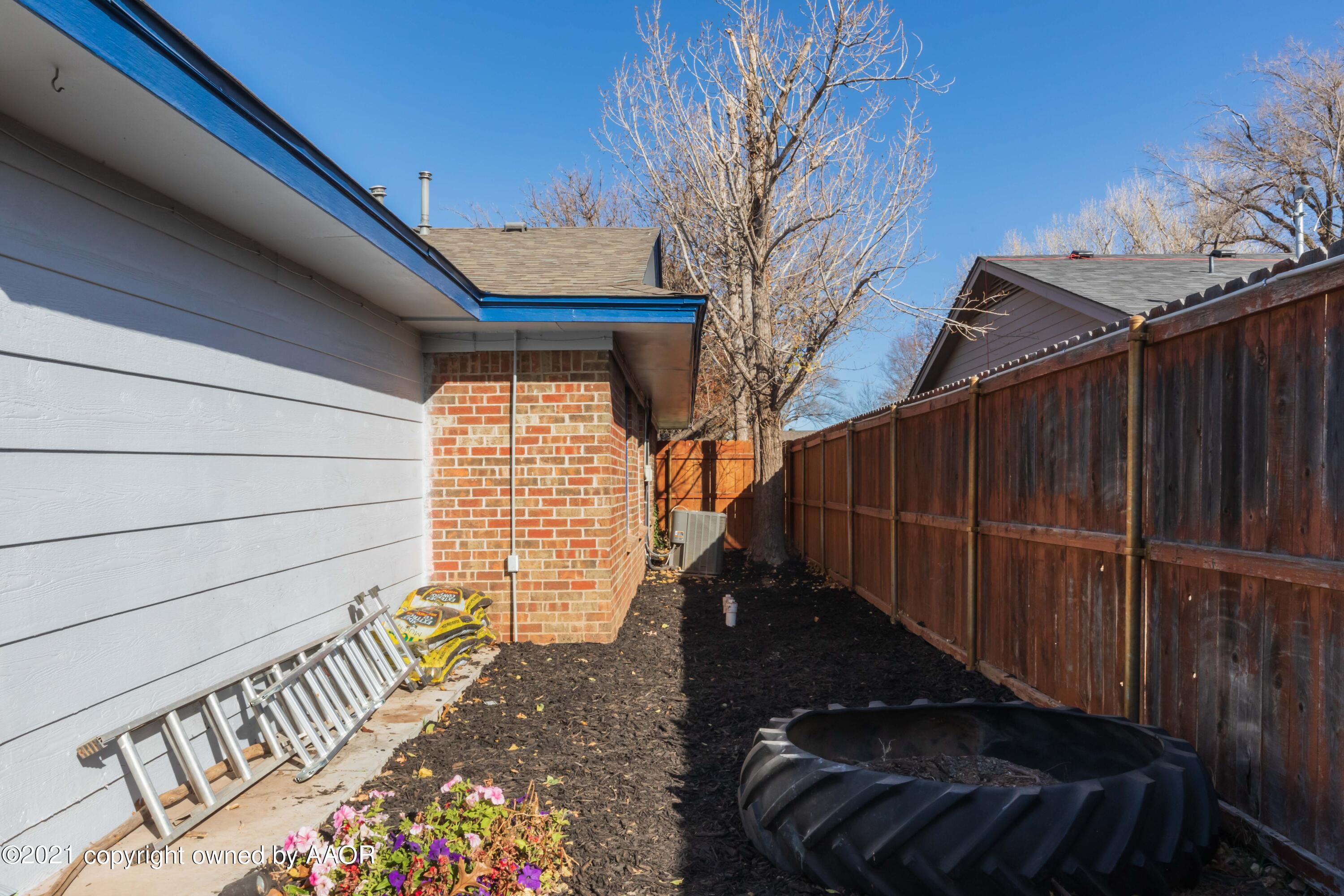 5519 Randolph Road Amarillo, TX 79106 - Photo 7 of 14 GARDEN VIEW 2