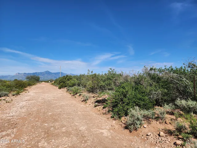 $36,000 | Lot 4 East Willys Run Road, Bisbee, AZ 85603