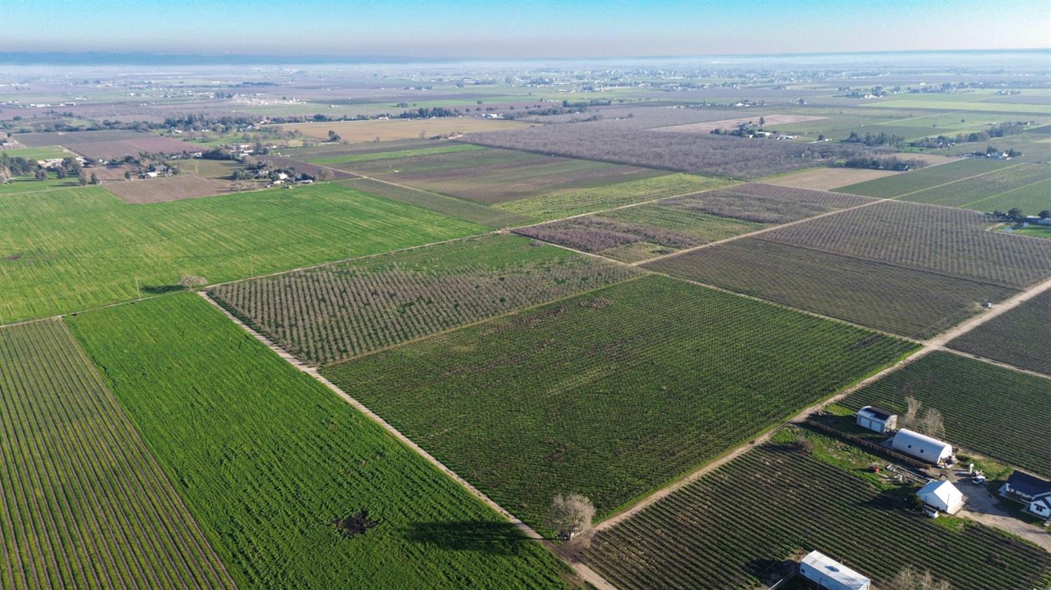 15910 North Locust Tree Road Lodi, CA 95240 - Photo 11 of 24 a view of a tennis court