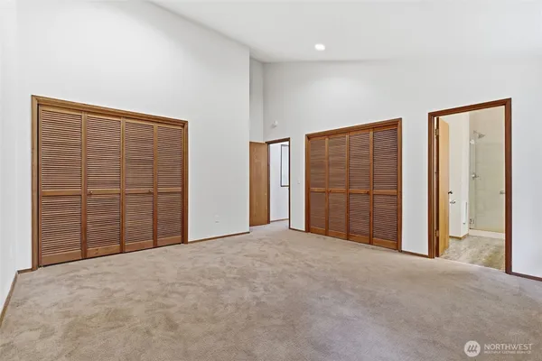 $3,700 | 6980 Northeast Dolphin Drive, Bainbridge Island, WA 98110