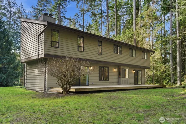 $3,700 | 6980 Northeast Dolphin Drive, Bainbridge Island, WA 98110